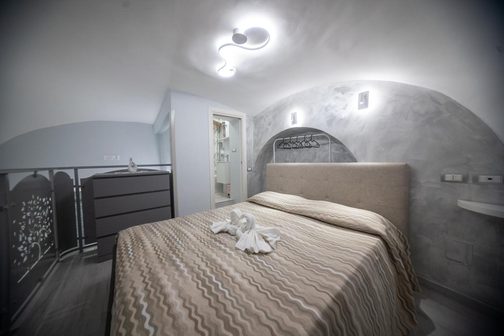Il Duomo A Due Passi Apartment Naples Exterior photo